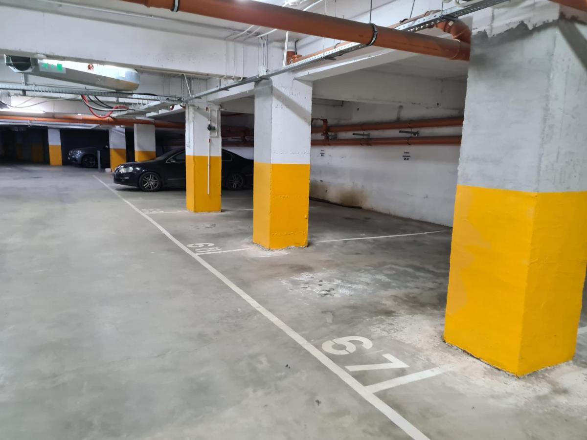 Lovely Ultracentral Apartment With Parking คลูจ-นาโปกา ภายนอก รูปภาพ
