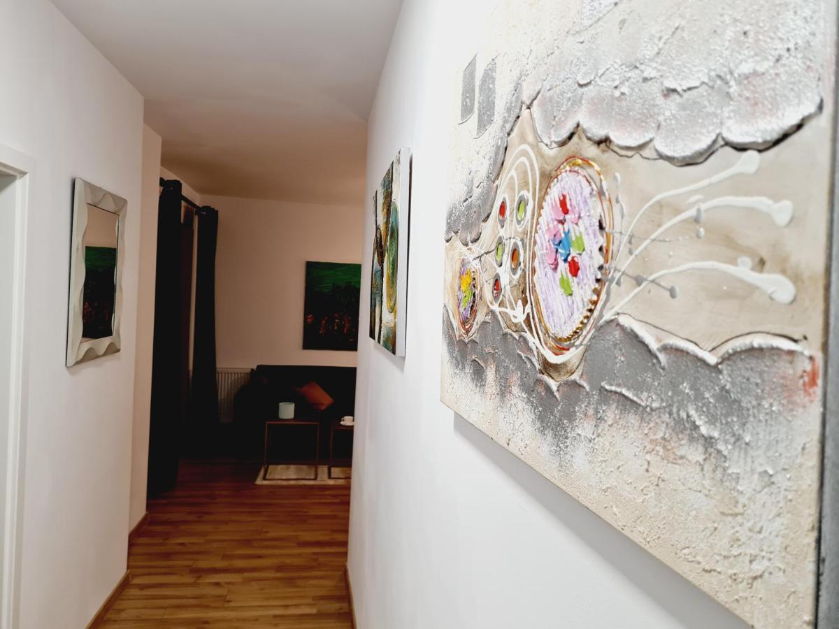 Lovely Ultracentral Apartment With Parking คลูจ-นาโปกา ภายนอก รูปภาพ